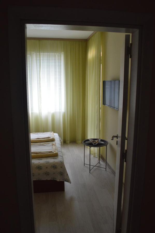 Yanis Hotel Chernomorets Ngoại thất bức ảnh