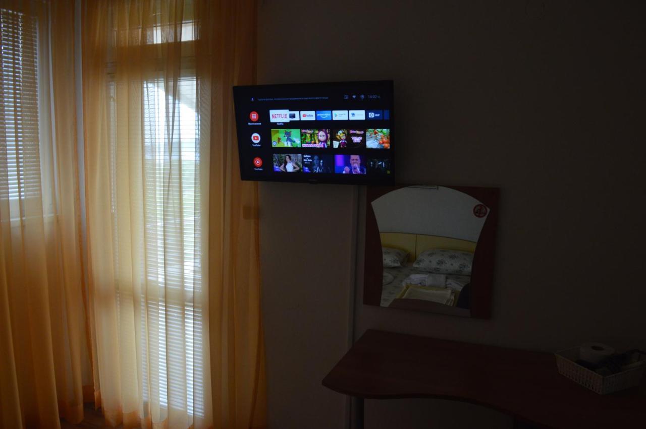 Yanis Hotel Chernomorets Ngoại thất bức ảnh