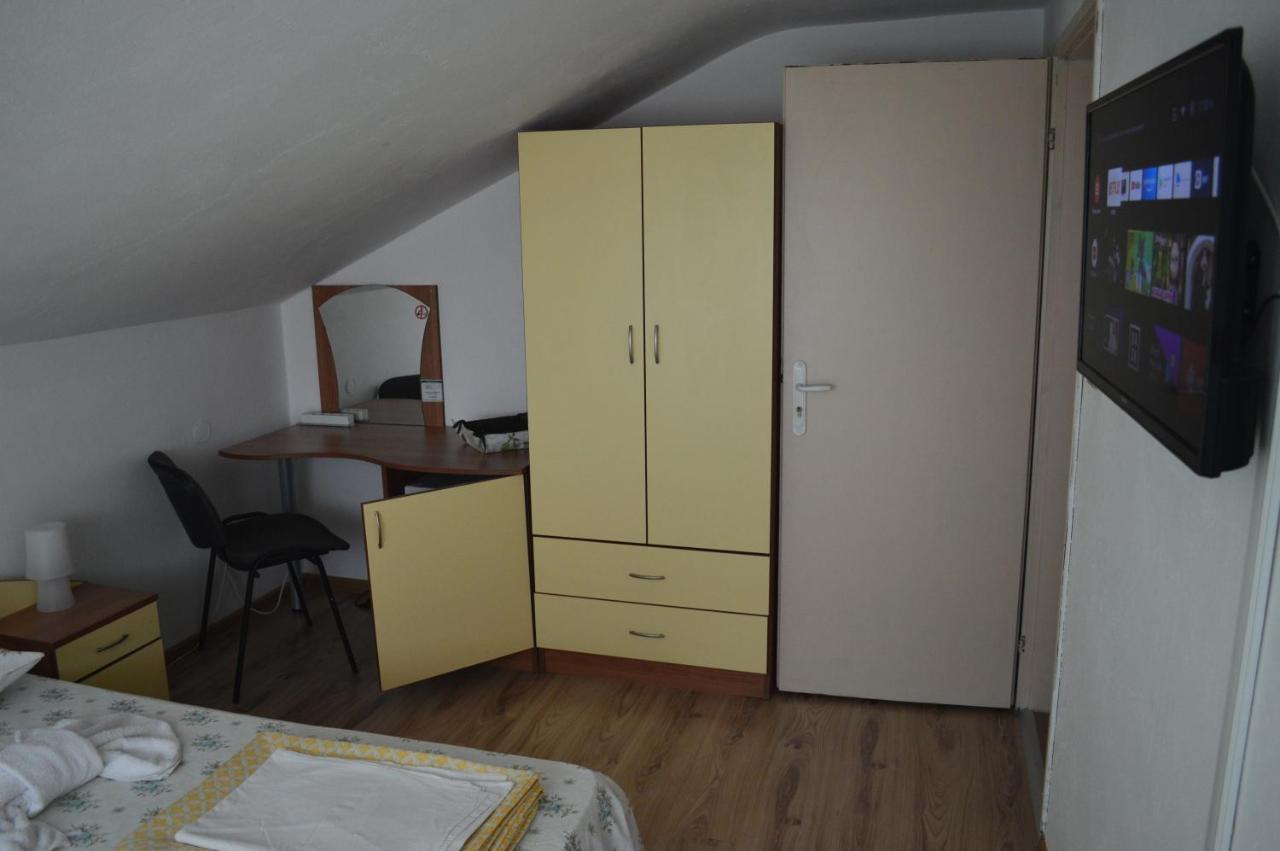 Yanis Hotel Chernomorets Ngoại thất bức ảnh