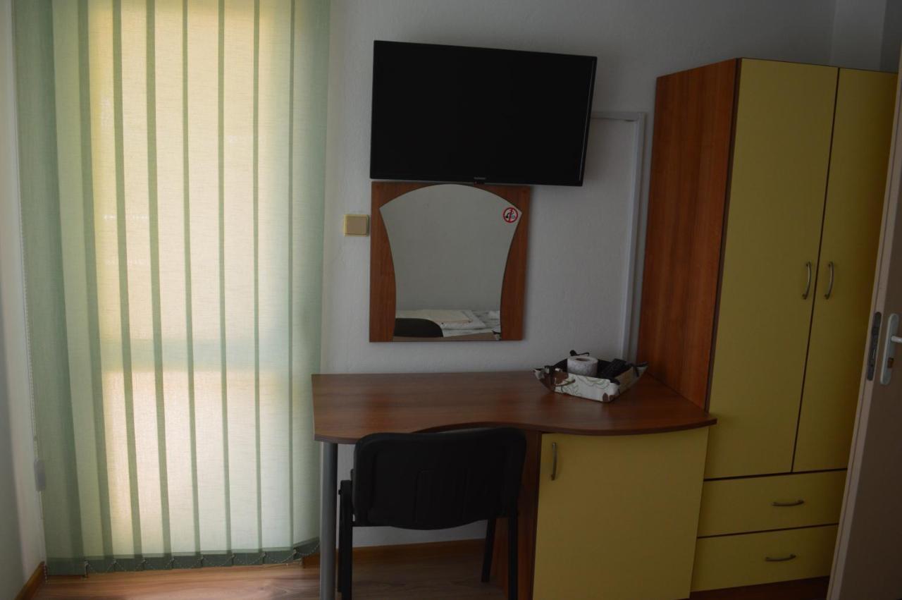 Yanis Hotel Chernomorets Ngoại thất bức ảnh