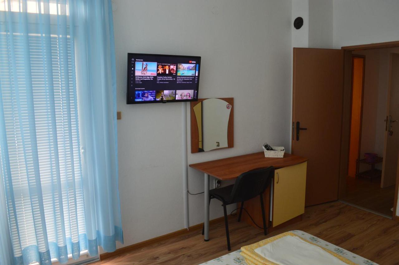 Yanis Hotel Chernomorets Ngoại thất bức ảnh