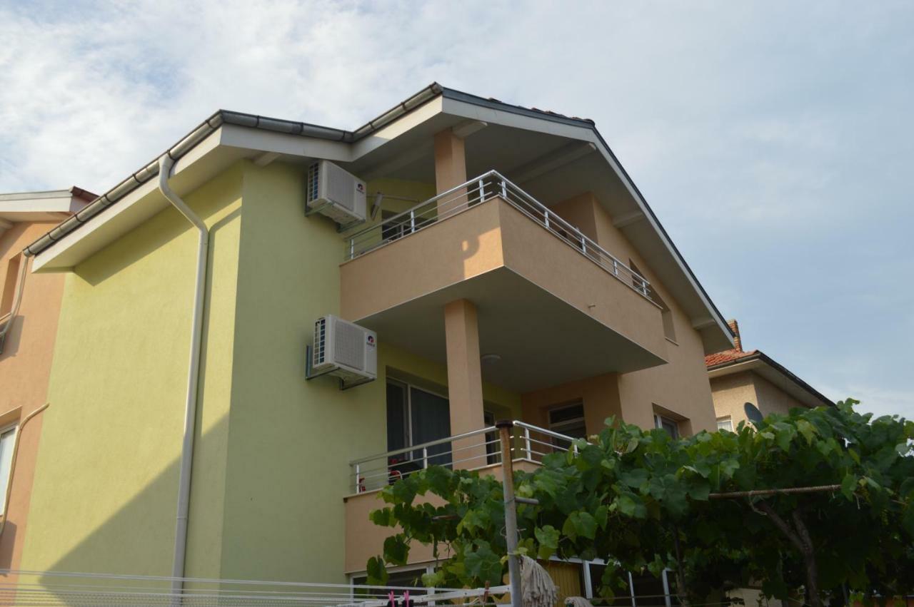 Yanis Hotel Chernomorets Ngoại thất bức ảnh