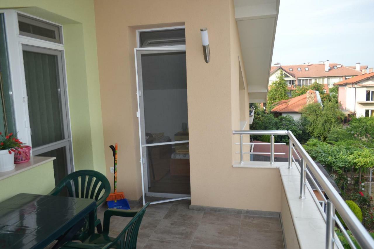Yanis Hotel Chernomorets Ngoại thất bức ảnh