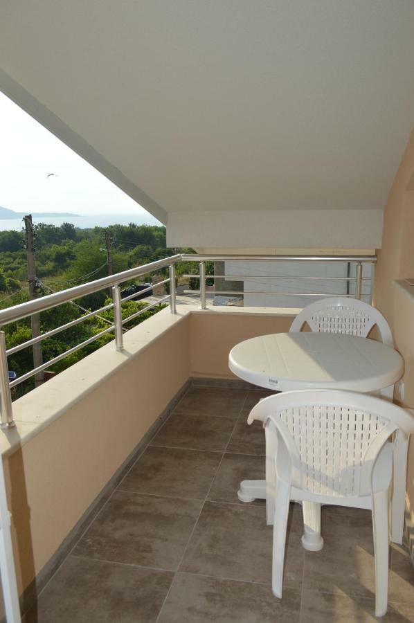 Yanis Hotel Chernomorets Ngoại thất bức ảnh