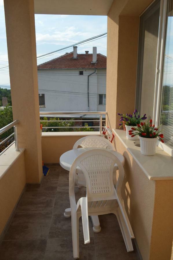 Yanis Hotel Chernomorets Ngoại thất bức ảnh