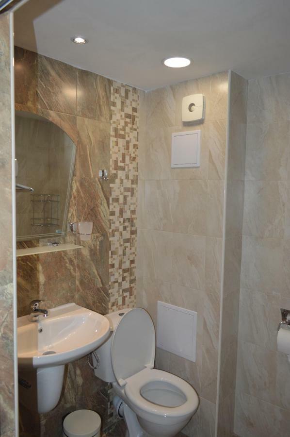 Yanis Hotel Chernomorets Ngoại thất bức ảnh